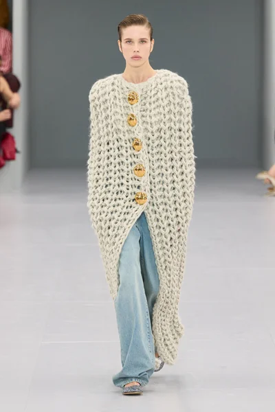 Look 1